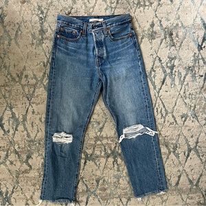 Levi Straight leg jeans size 26